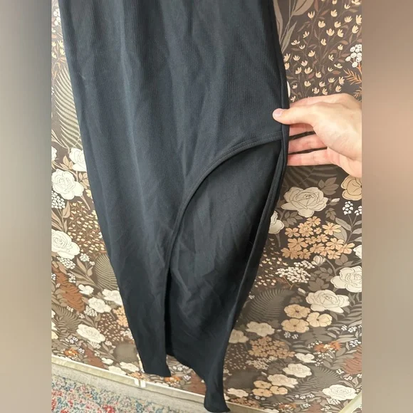 NWT Superdown Sherry Slit Maxi in Black size small - Picture 8 of 8